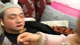爸爸已经彻底放弃了，女儿就是不一样，真不愧是他的小情人！