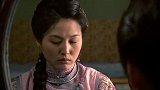 货物被土匪抢走，大叔重伤倒地