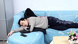 男子给嫂子掰苞米一天300，4天后找嫂子结账，嫂子的回复太逗了