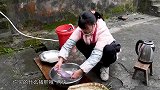 丫丫今天又做黑暗料理，油炸卤猪肝，又香又有嚼劲，吃舒服了