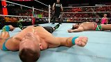WWE-15年-RAW第1153期下：人形巨兽以一敌二砸断凯恩脚踝-全场