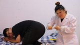 帅哥遇到这样的二货医生，反复扎针被直接吓跑，全程爆笑