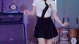 这么欢乐的舞，必须和我的姐妹团整一个月光漫步舞