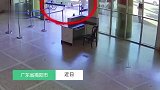 逃犯赴派出所询问案情被当场拿下，值班民警抓到人后现场笑翻