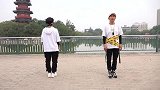 越南版广场舞《点歌的人》分解教学，正背面一起教，简单易懂