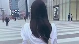 都说背影好看的姑娘长得不好看，哥们这你还嫌弃不咋地