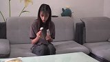 父亲把房子和公司都给亲生儿子，就给养女一盒烟