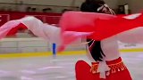 女孩身着汉服在国外场馆滑冰，当国风遇上花滑，美翻了