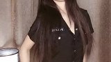 美女穿裙子的样子真好看，性感美丽惹人爱