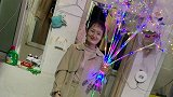 为坚强点赞！郑州大学生校园卖花救母，自己已坚持抗癌七年