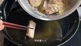 椒盐蒜香排骨做法，出锅外脆里嫩嫩，做法简单下酒下饭都不错