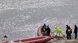 吉林市搜救队伍在扩大，9艘橡皮艇同时拉网式搜索走失7天的女孩
