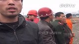 （pp拍客）实拍安徽籍男子建筑工地跳楼讨薪
