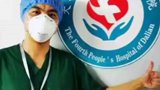 大连援鄂医生跪地再救倒地老人，救人履历再添骄傲一笔