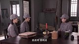 美女为好友擦眼泪，突然掉出了含羞草