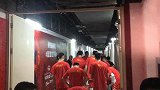 【PP体育在现场】中国队集结！男篮小伙子球员通道入场