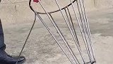 农村小伙的最新发明，你能看出来是做什么用的吗