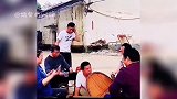 盘点那些糗人糗事：男子的一个动作，结局却很尴尬！