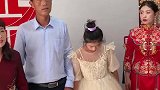 姐姐出嫁时，弟弟偷偷抹眼泪