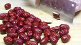 一把大枣一把红糖教你在家做枣糕，暄软细腻香甜可口，做法超简单