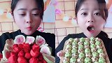 美女直播吃草莓果蔬脆、巧克力恐龙蛋，看着真过瘾，向往的生活