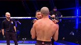 ufc 大战之后奥特加僵尸相互跪拜致敬！这才是真正的武者精神！感动 体育精神