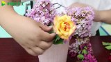 小喵用花瓣做无硼砂泥，充满花香还超级好看，过程解压好玩
