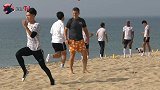 沙滩跑+海上训练 深足冬训拉体能有新招!