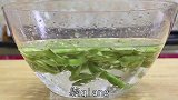 煮毛豆冷水下锅还是热水下锅？川菜师傅教你小诀窍，鲜嫩入味好吃