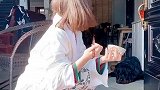 我想酷一点，但是狗子不允许啊