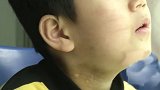 7岁男童遭亲妈家暴却仍想她：打就打呗 不然没妈妈了