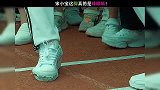 宋小宝拔河的时候如何才能一招制敌？