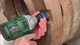 农民小伙发明多功能电钻，不同的螺母有不同的方式，简直太牛了！