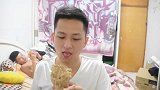【不作会死】我把肯德基全家桶里面所以东西搅拌成了水!看着好像冰淇淋啊