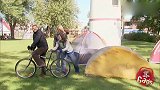 国外爆笑街头恶搞，骑车路人被算计，刮掉野营夫妻的帐篷