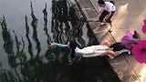 传说中的水蛇腰，这操作我服了