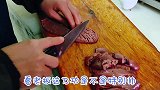 大厨教你做番茄酸菜腰花汤，汤鲜味美，一端上桌就喝光