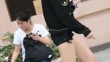 像这个姑娘这样的女生，应该就是宅男心中的女神了吧！