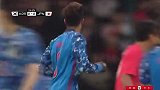 日本队后场长传组织进攻 铃木武藏扣球过人打门偏出