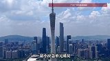 “婴儿头都沉下去了！”男子晚上散步，发现一女子怀抱婴儿跳江