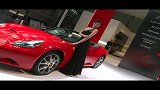2011成都车展-车模-气质美女配豪车