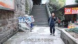 密子君·打卡重庆人气老院芋儿鸡，大坨肥肠贼满足！就差舔筷子了