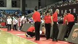 中国篮球-17年-8分钟砍12分！邹雨宸腿部受伤下场队医忙治疗-专题