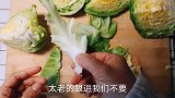 包菜手撕的最好吃，做法简单爽口开胃，下酒又下饭！