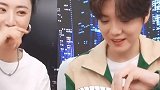鹿晗 在直播中吃大蒜！隔着屏幕都觉得好上头