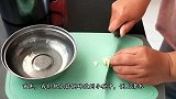 一碗大蒜水倒花盆，花儿蹭蹭疯长，一年能省几千元，厉害了