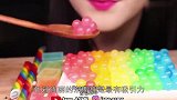 小姐姐们最爱的网红“彩虹吐司”原来这么好吃，吃过根本戒不掉