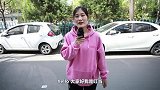 草根明星大衣哥开什么车？座驾曝光后，网友：车牌号才是亮点！