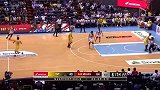 菲律宾篮球联赛，不打架都是意外撩裆击喉群殴是小事，观众也出手