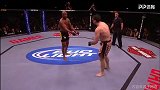 重拳KO对手直接摆手投降！黑人拳手霸气一拳太震撼